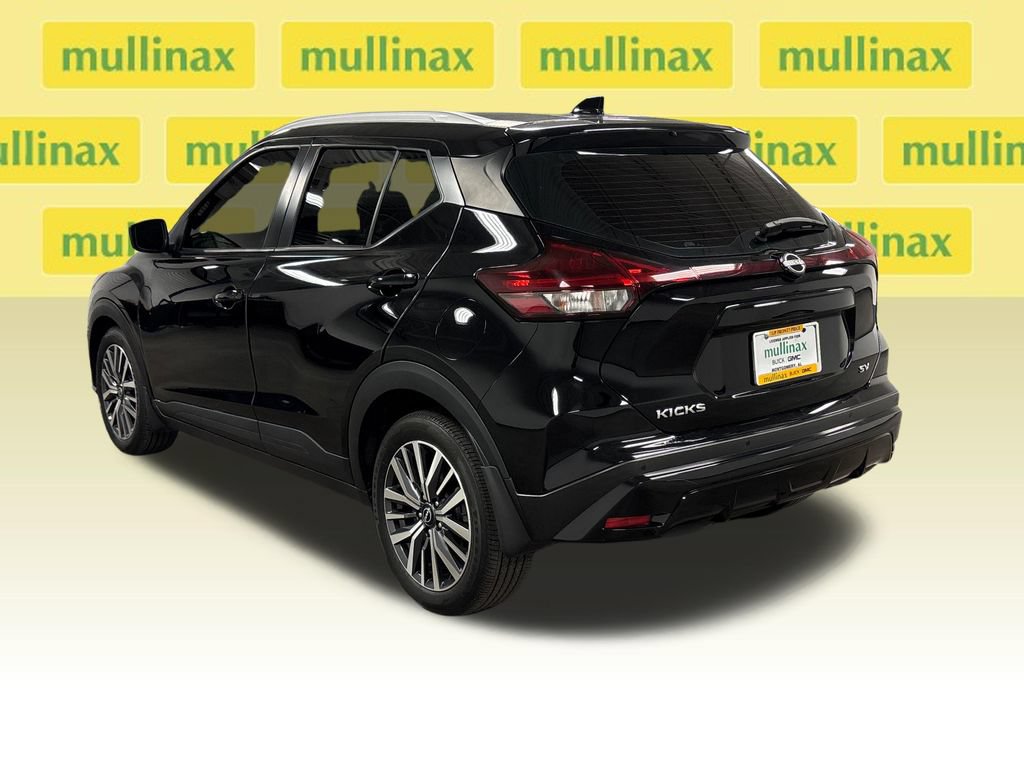 Used 2023 Nissan Kicks SV FWD image 15