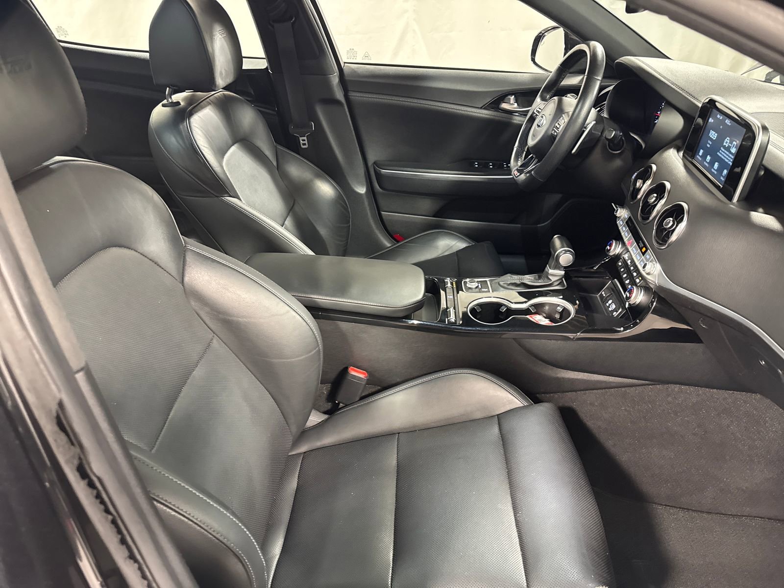 Used 2020 Kia Stinger GT-Line RWD image 28