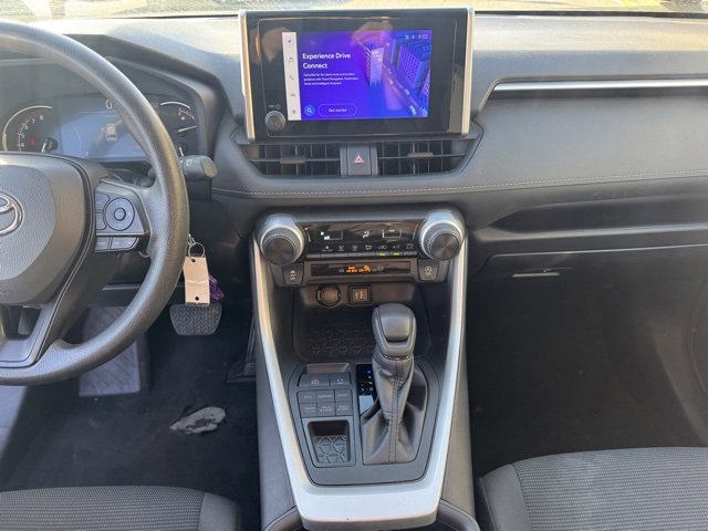 Used 2024 Toyota RAV4 LE image 22