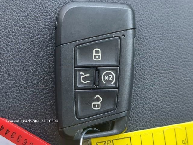 Used 2023 Volkswagen Taos SEL image 28