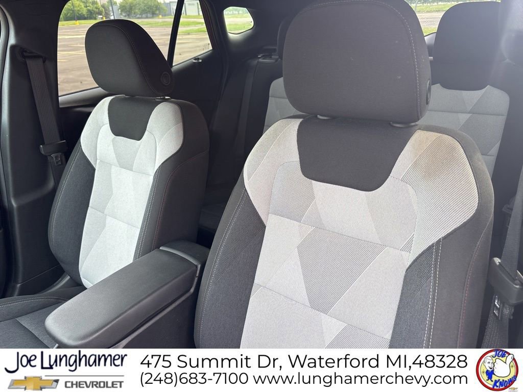 Used 2024 Chevrolet Trax RS w/ Driver Confidence Package FWD image 13