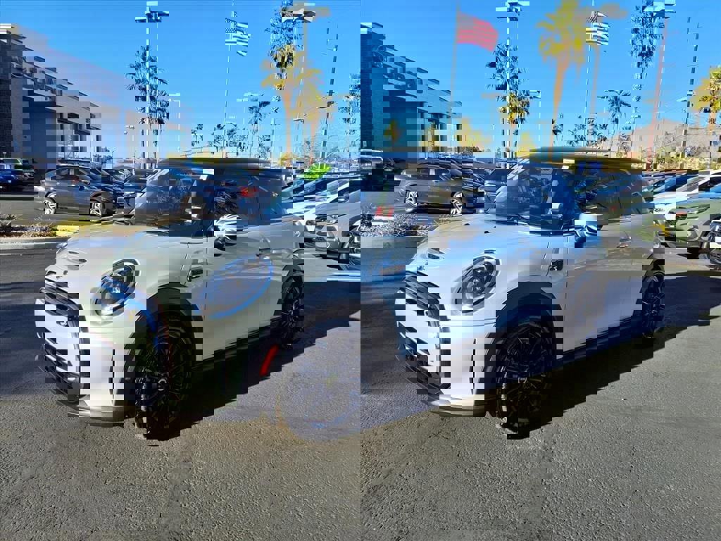 Used 2022 MINI Cooper SE image 7