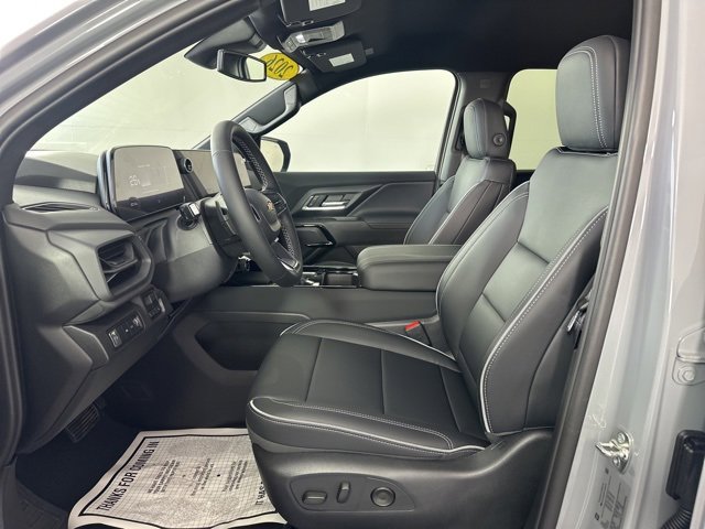 New 2026 Chevrolet Silverado EV LT image 15