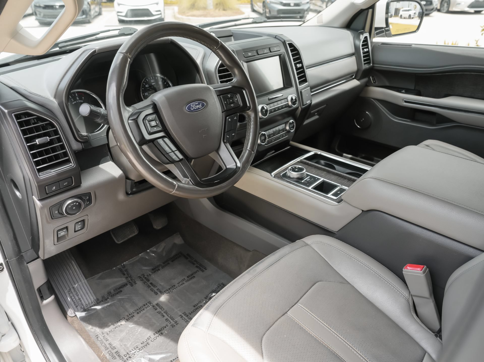 Used 2019 Ford Expedition Limited w/ Equipment Group 301A RWD image 7