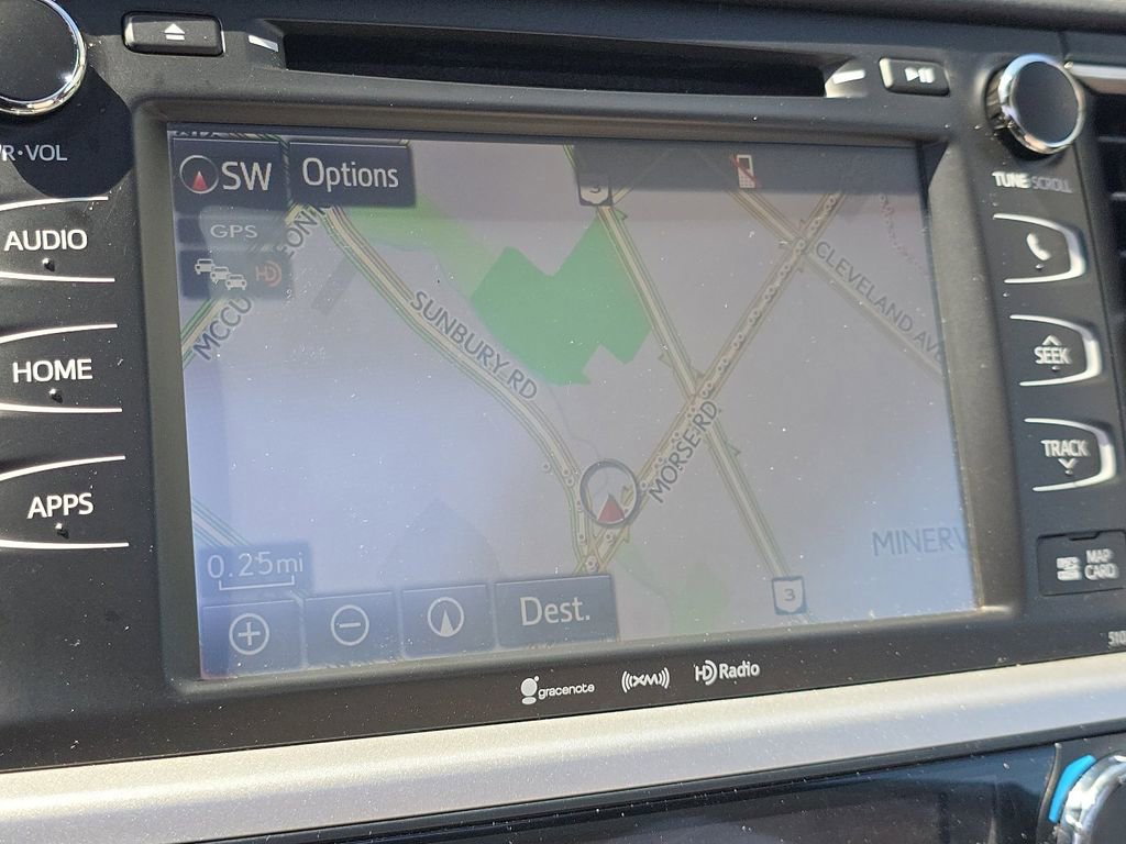 Used 2019 Toyota Highlander XLE AWD/4WD image 4