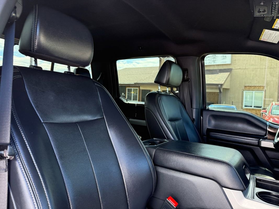 Used 2022 Ford F350 Lariat w/ FX4 Off-Road Package image 29