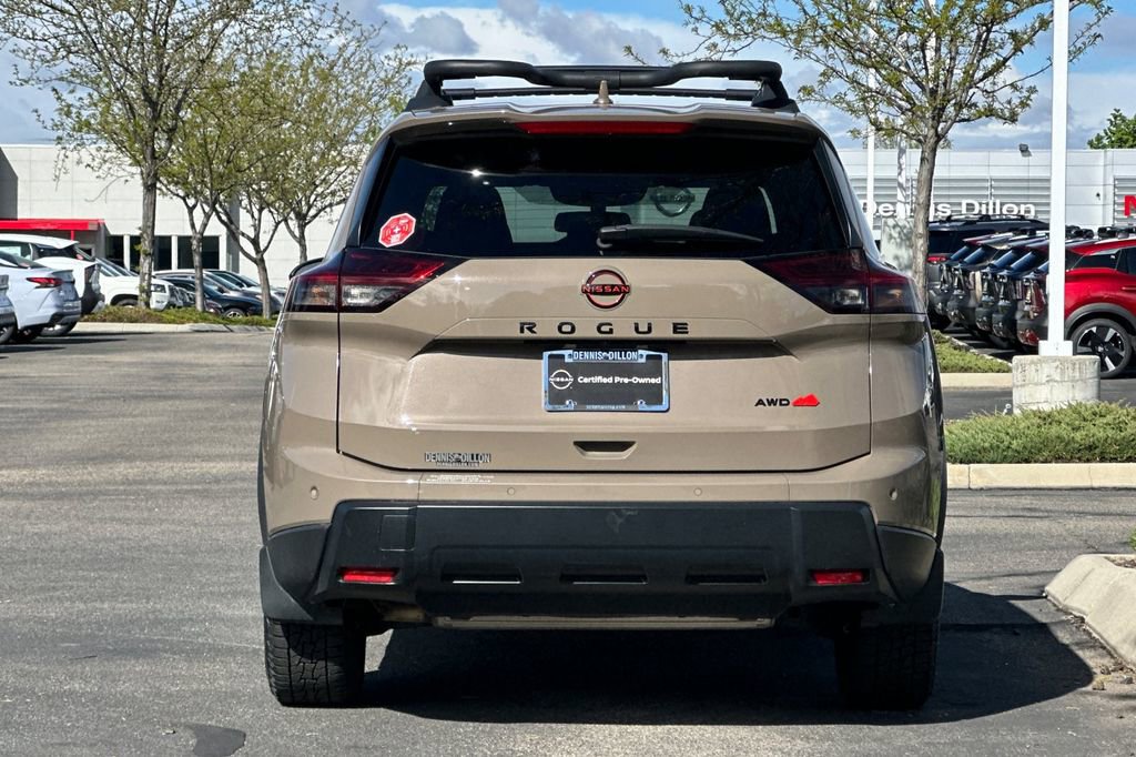 Used 2025 Nissan Rogue SV w/ Rock Creek Premium Package image 5