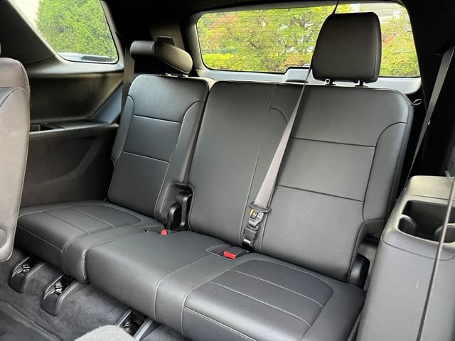 Used 2023 Chevrolet Traverse High Country AWD/4WD image 13