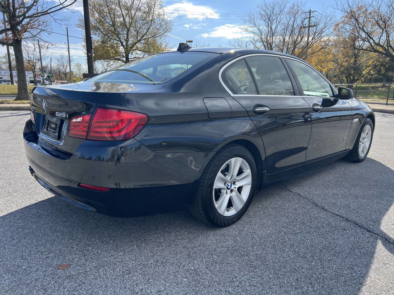 Used 2013 BMW 528i xDrive 528i xDrive AWD 4dr Sedan image 6
