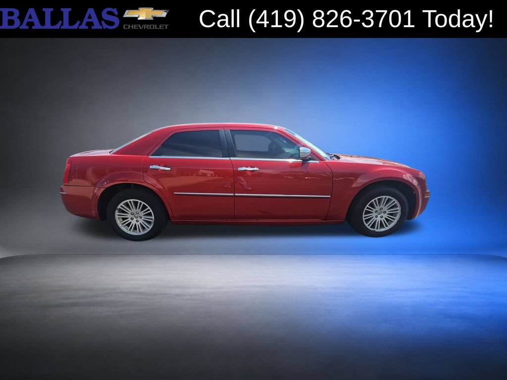 Used 2010 Chrysler 300 Touring Plus RWD image 9