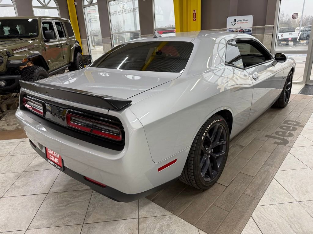 Used 2020 Dodge Challenger R/T w/ Plus Package image 19