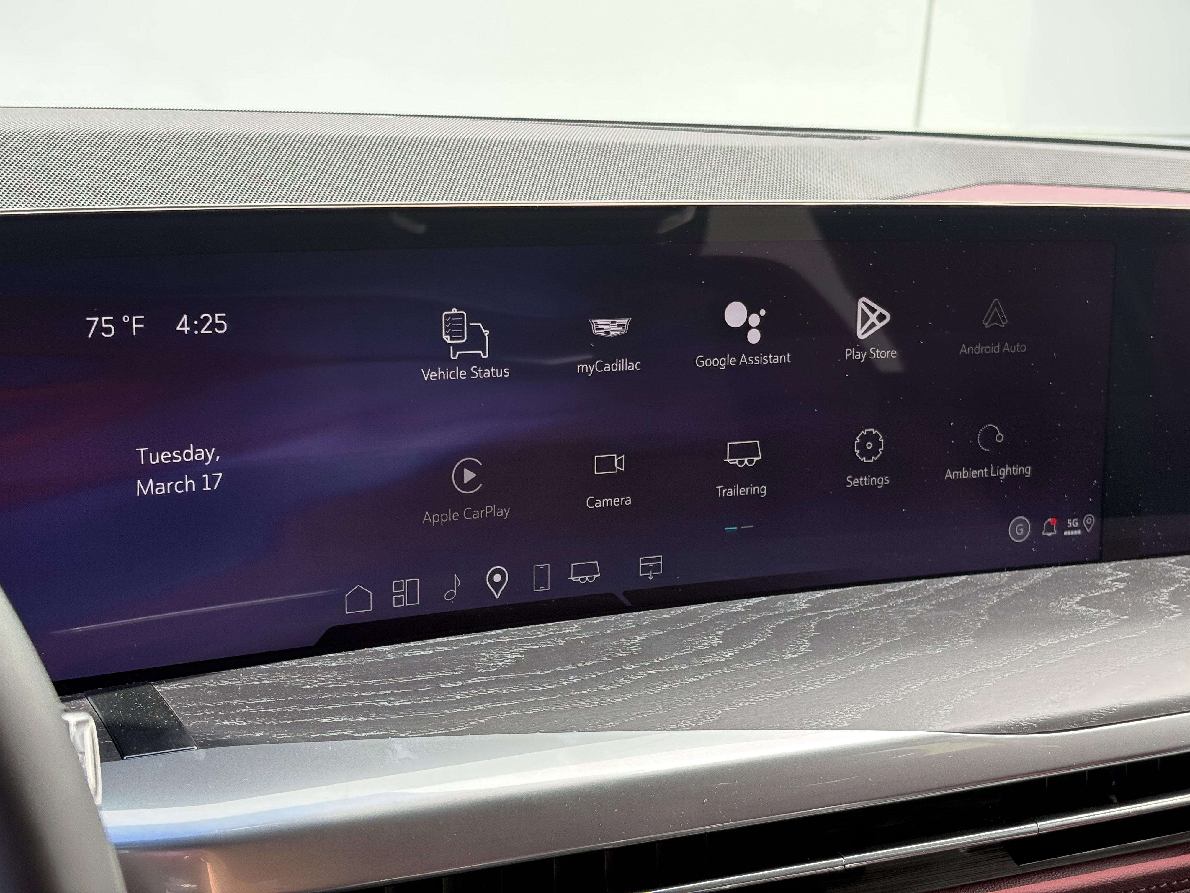 New 2026 Cadillac Escalade Luxury image 24