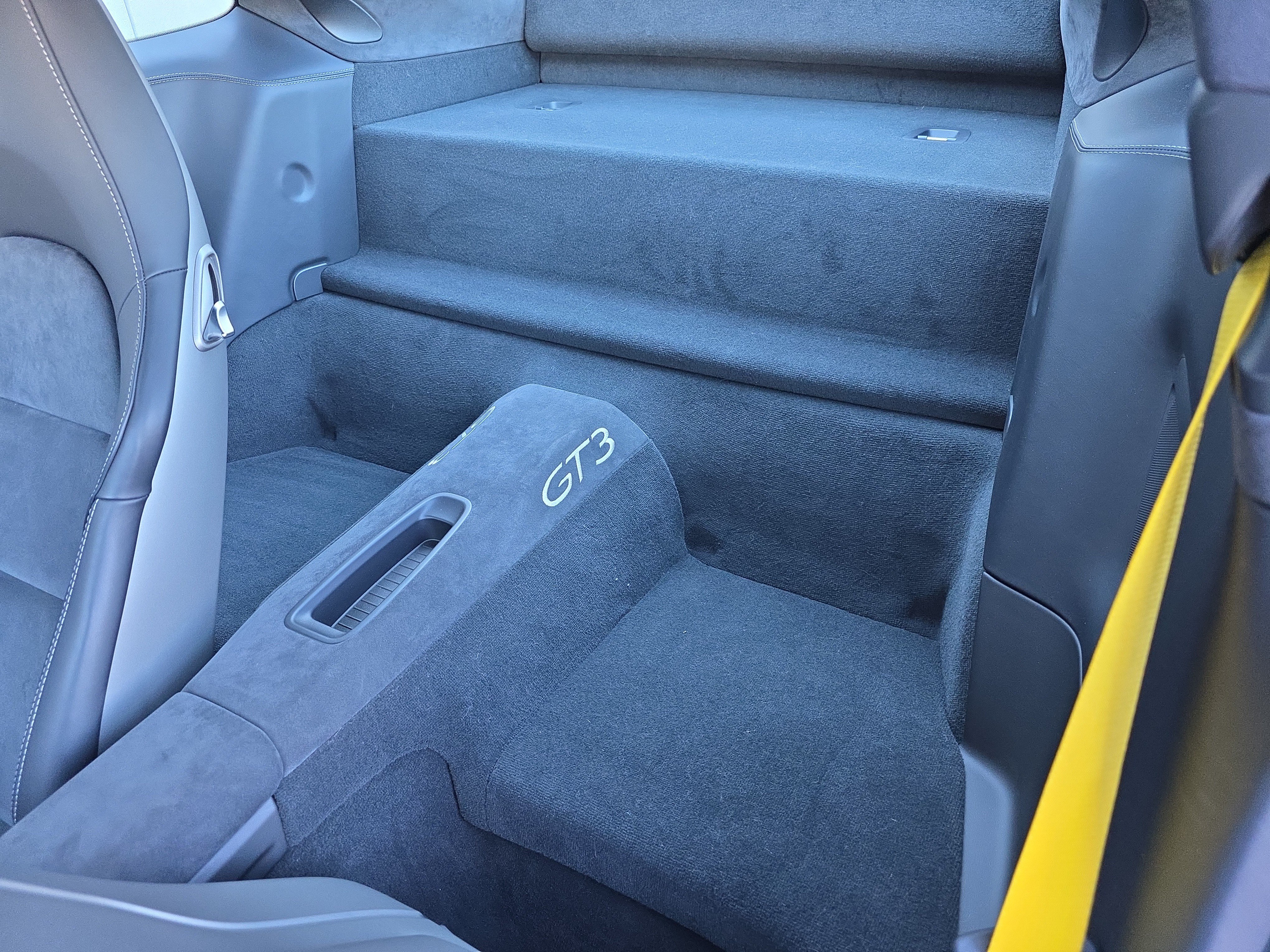 Certified 2015 Porsche 911 GT3 RWD image 15