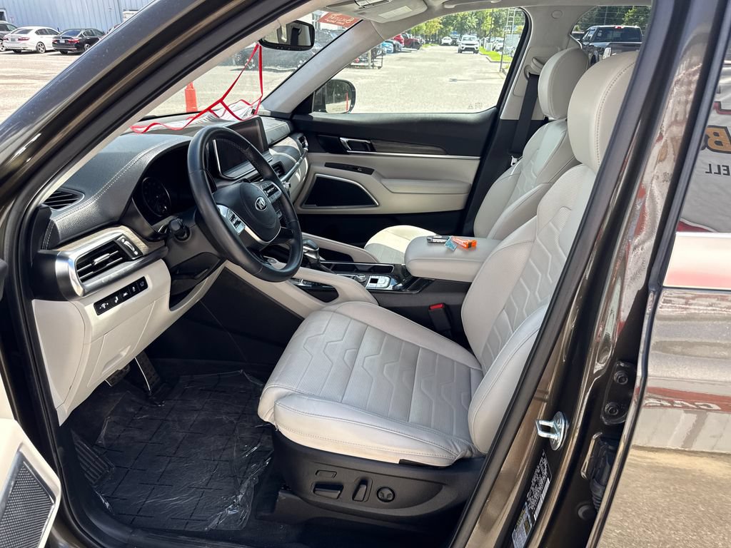 Used 2021 Kia Telluride SX w/ SX Prestige Package AWD/4WD image 10