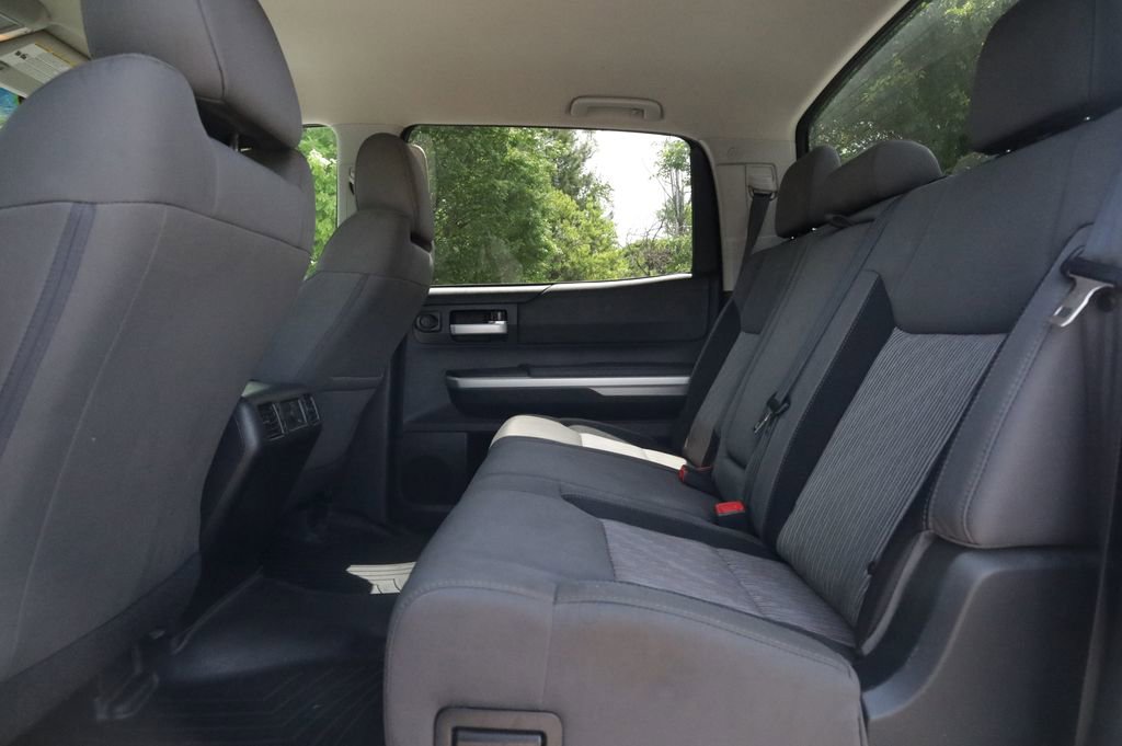 Used 2014 Toyota Tundra SR5 w/ SR5 Upgrade Package RWD image 11