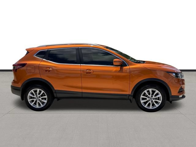 Used 2022 Nissan Rogue Sport SV w/ Technology Package FWD image 4