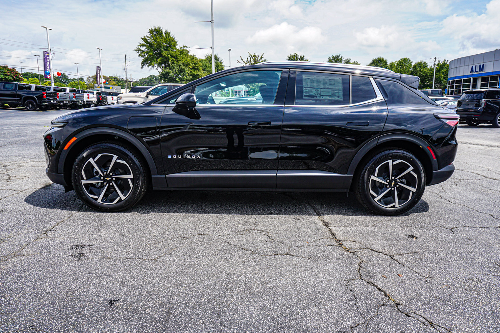 New 2026 Chevrolet Equinox EV LT FWD image 7