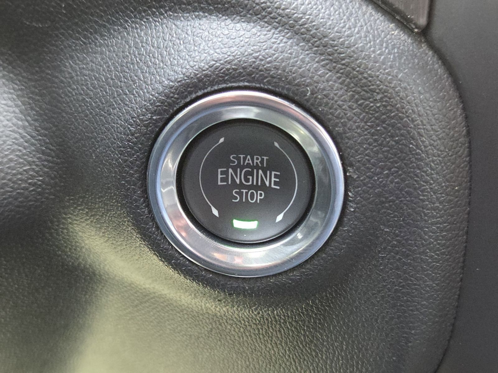 Used 2022 GMC Sierra 2500 AT4 w/ AT4 Preferred Package image 12