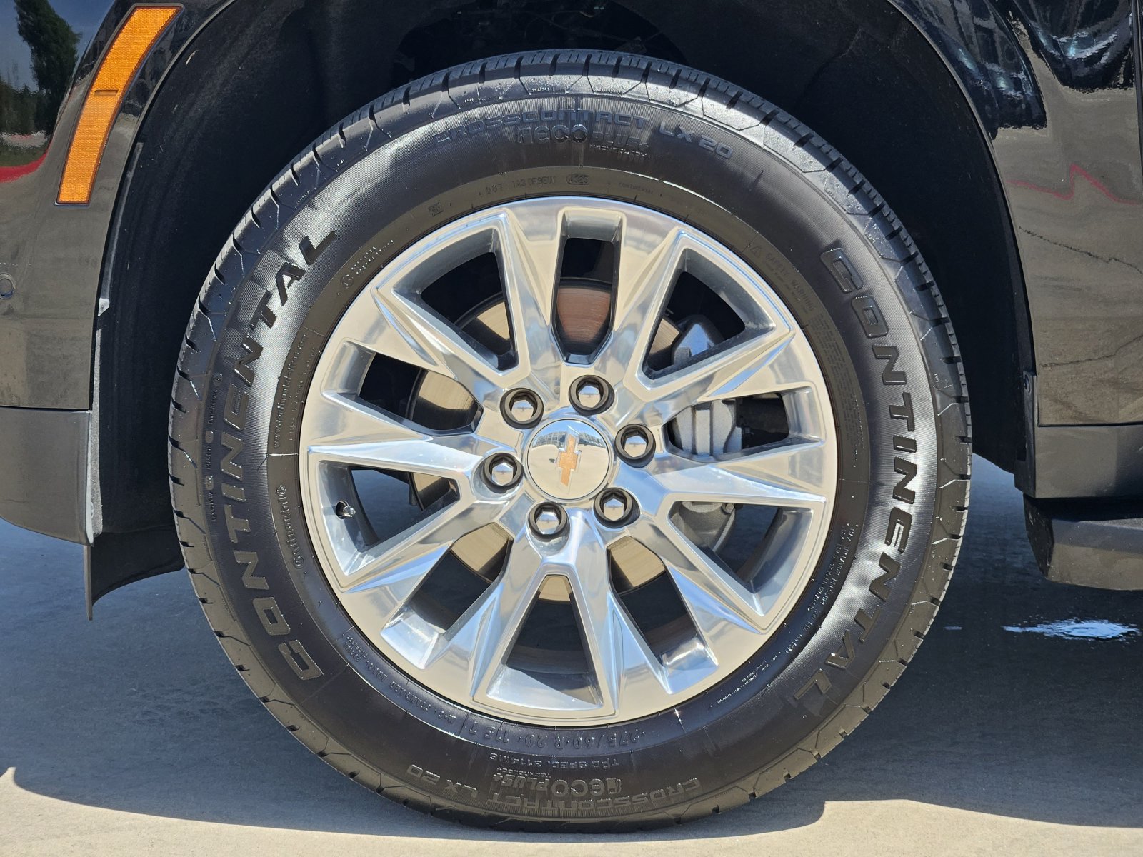 Certified 2026 Chevrolet Suburban Premier AWD/4WD image 13