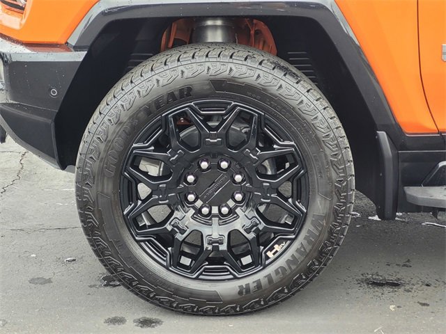 Used 2024 GMC Hummer EV 2X image 10