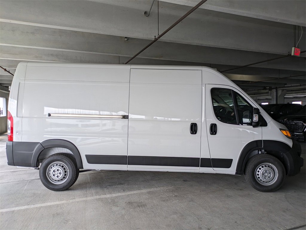 New 2025 RAM ProMaster 2500 w/ Convenience Group image 4