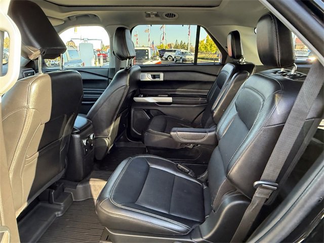 Certified 2023 Ford Explorer Limited w/ Limited Technology Package image 9