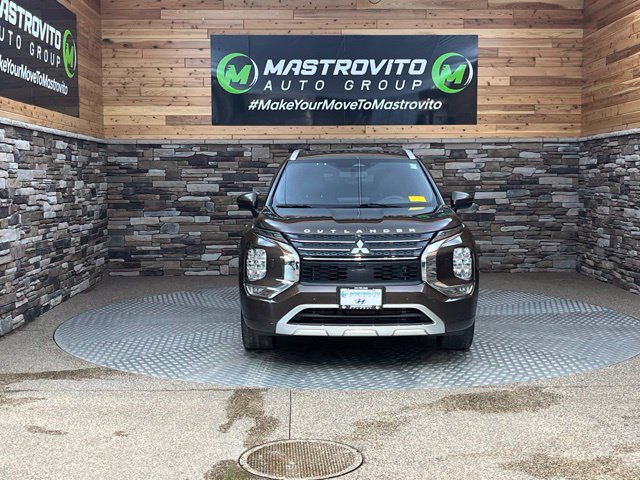 Used 2022 Mitsubishi Outlander SEL AWD/4WD image 3
