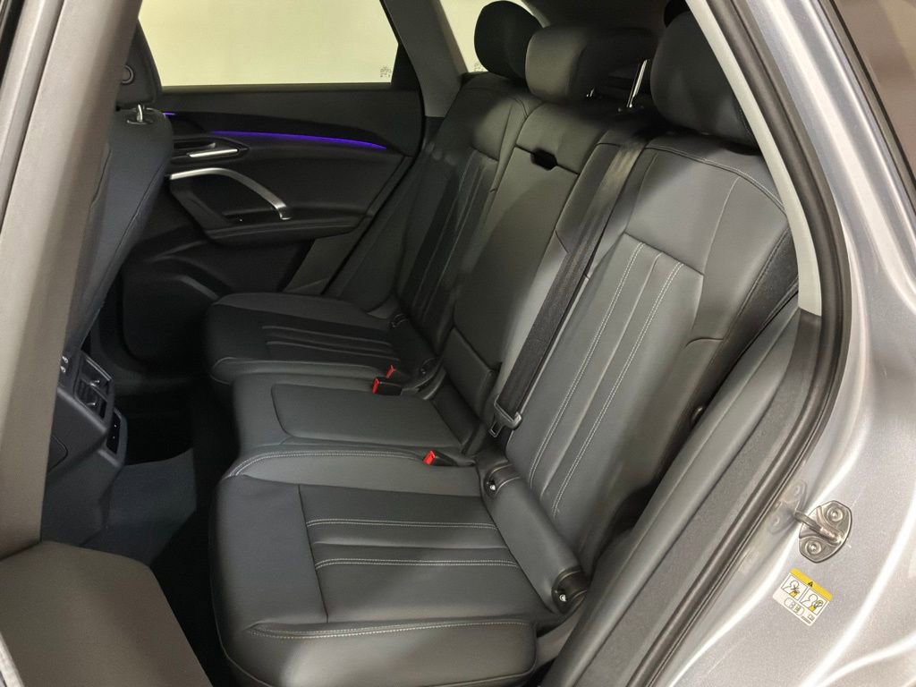 Certified 2025 Audi Q5 Premium w/ Convenience Package image 20