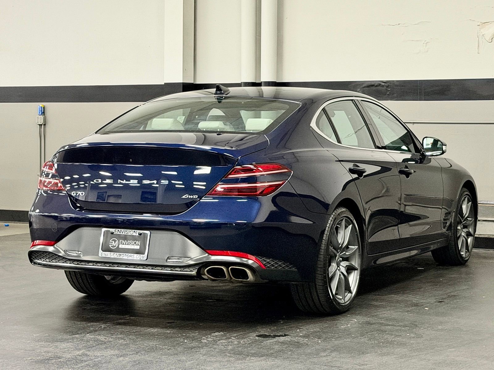 Used 2023 Genesis G70 2.0T AWD/4WD image 12