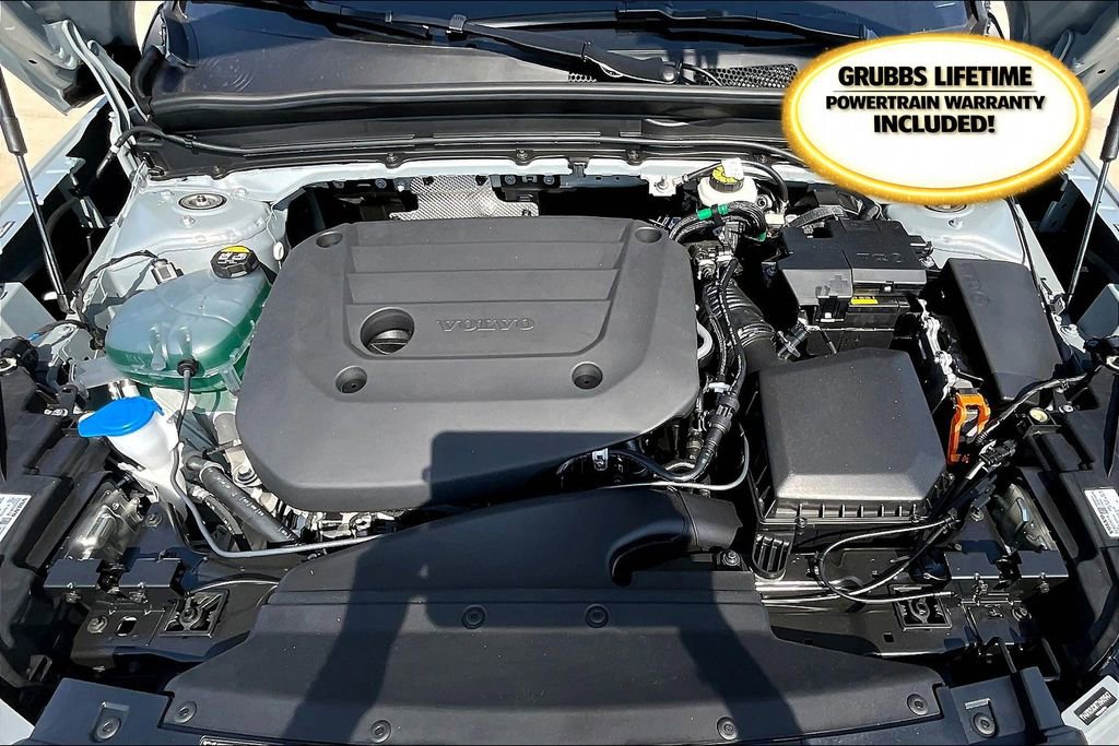 New 2026 Volvo XC40 B4 Plus w/ Protection Package Premier image 24