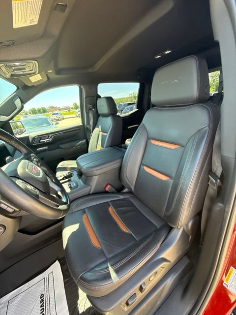 Used 2025 GMC Sierra 1500 AT4 w/ AT4 Premium Package AWD/4WD image 23