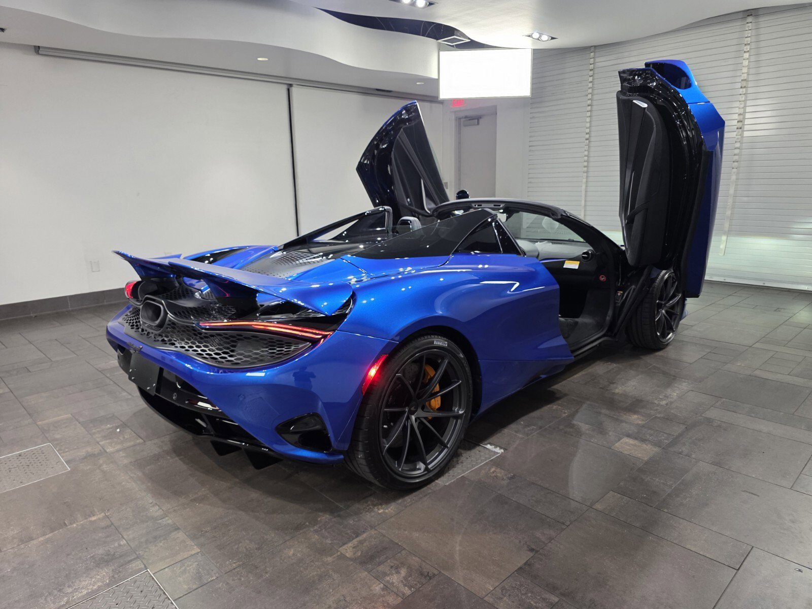 New 2027 McLaren 750S Spider RWD image 28