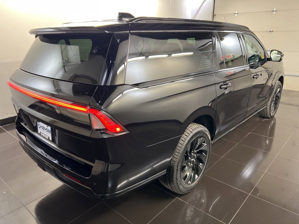 New 2026 Lincoln Navigator L Reserve w/ Jet Appearance Package image 6