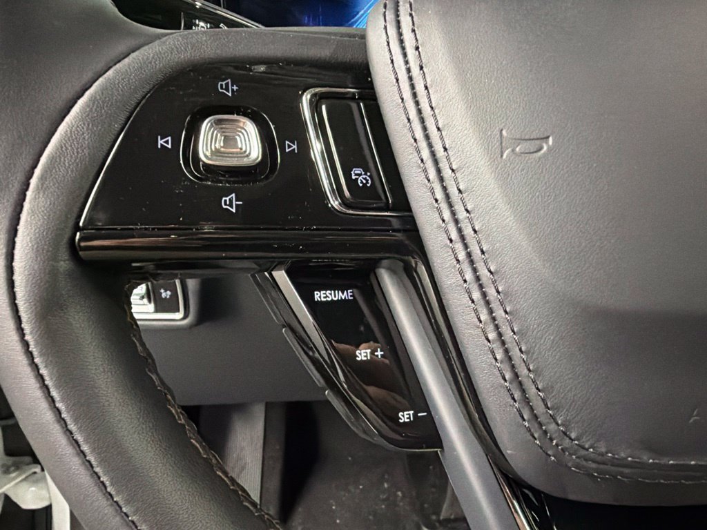 New 2027 Lincoln Aviator AWD image 16