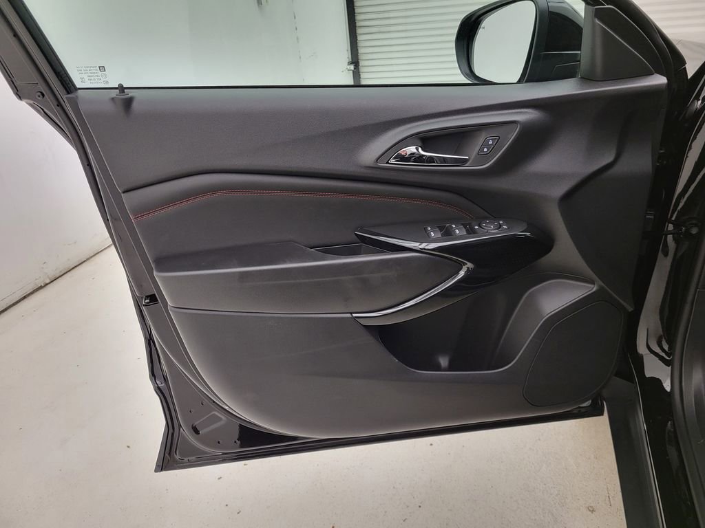 New 2026 Chevrolet Trax RS image 25