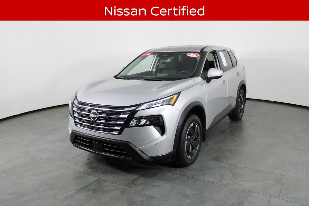 Certified 2025 Nissan Rogue SV FWD image 2