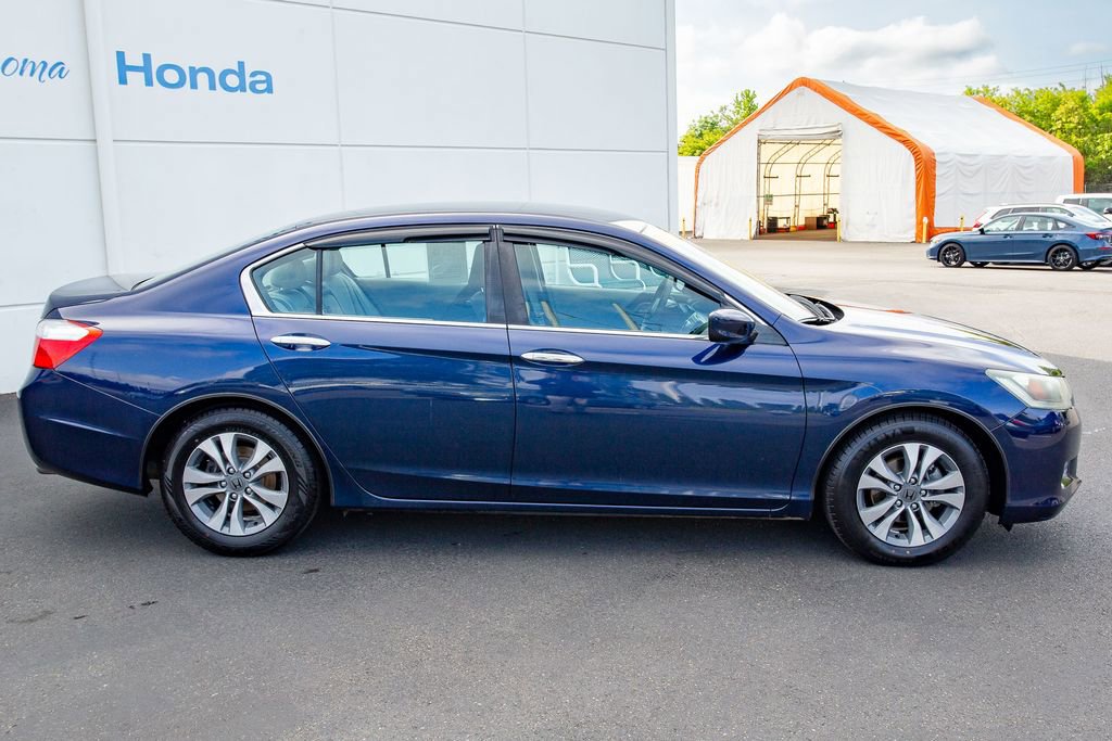 Used 2015 Honda Accord LX image 16