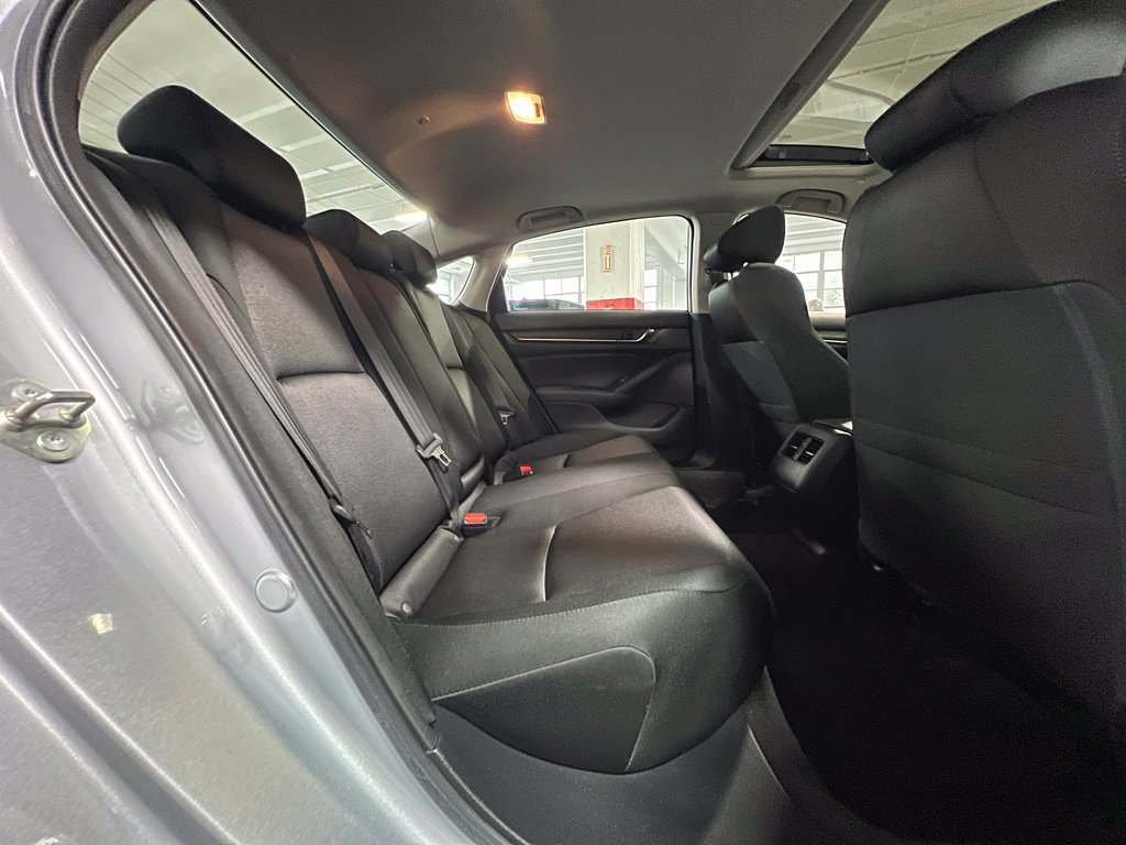 Used 2020 Honda Accord EX image 18