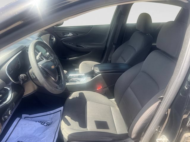 Used 2021 Chevrolet Malibu LT FWD image 11