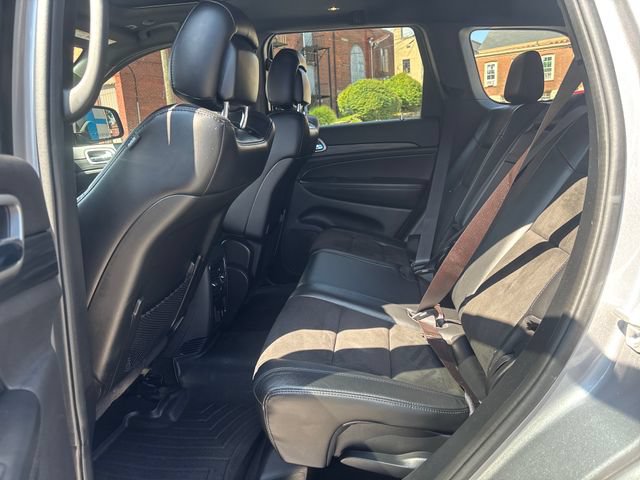 Used 2019 Jeep Grand Cherokee Altitude AWD/4WD image 23