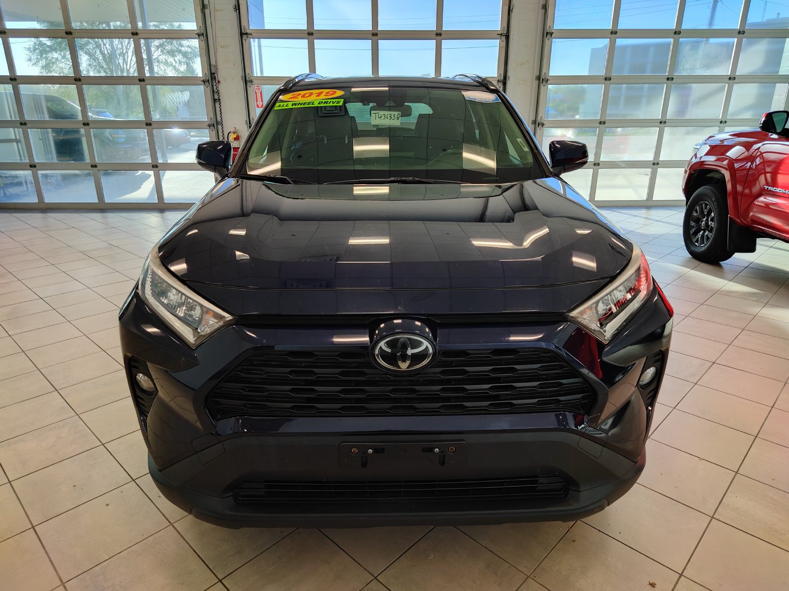 Used 2019 Toyota RAV4 XLE w/ Convenience Package AWD/4WD image 7