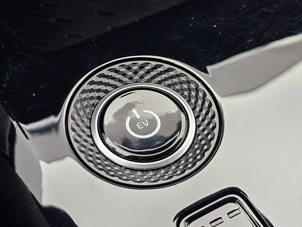 Certified 2023 Kia Niro Wind w/ Wind Preserve Package FWD image 18