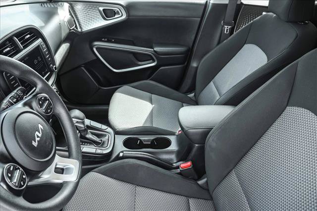Used 2024 Kia Soul LX w/ Option Group 015 FWD image 11