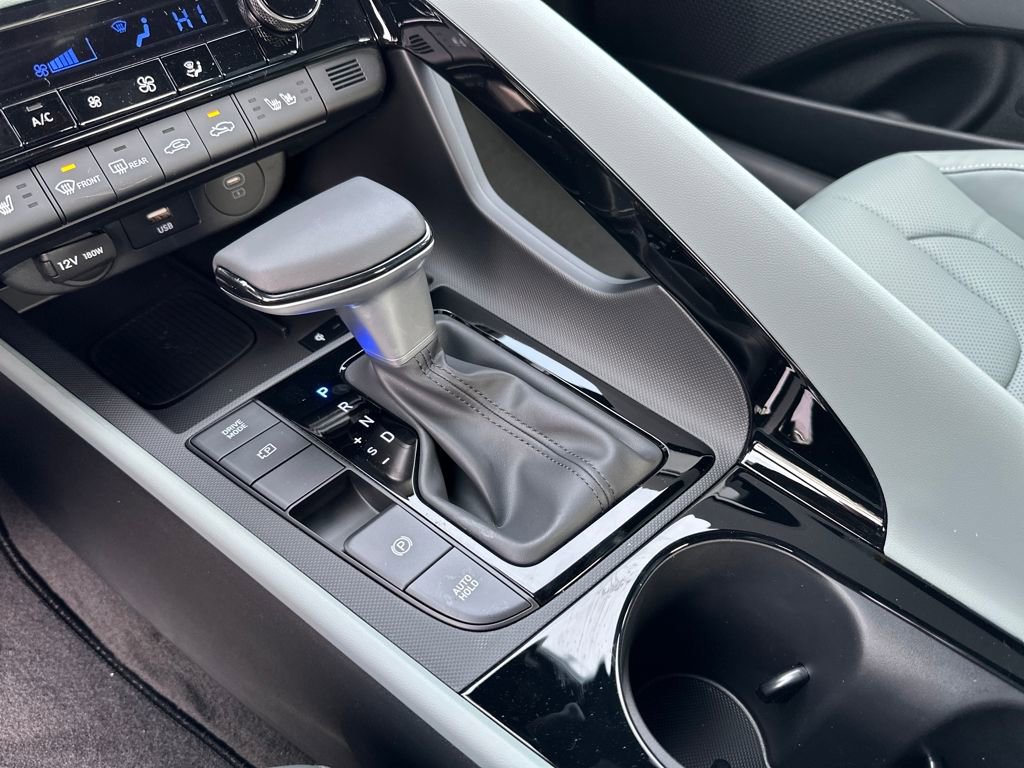 New 2026 Hyundai Elantra Limited image 11