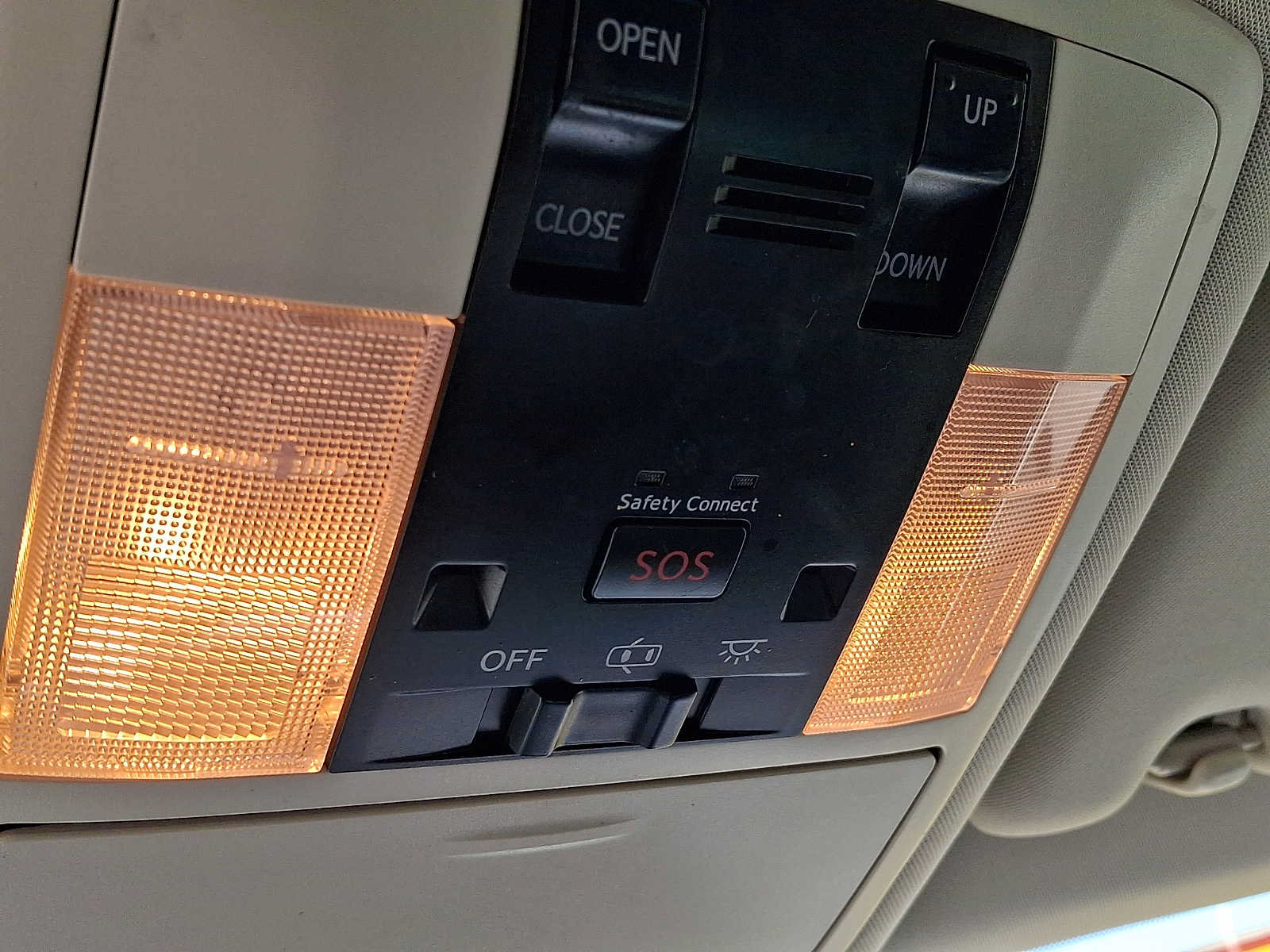 Used 2017 Lexus CT 200h w/ Navigation System Package FWD image 28