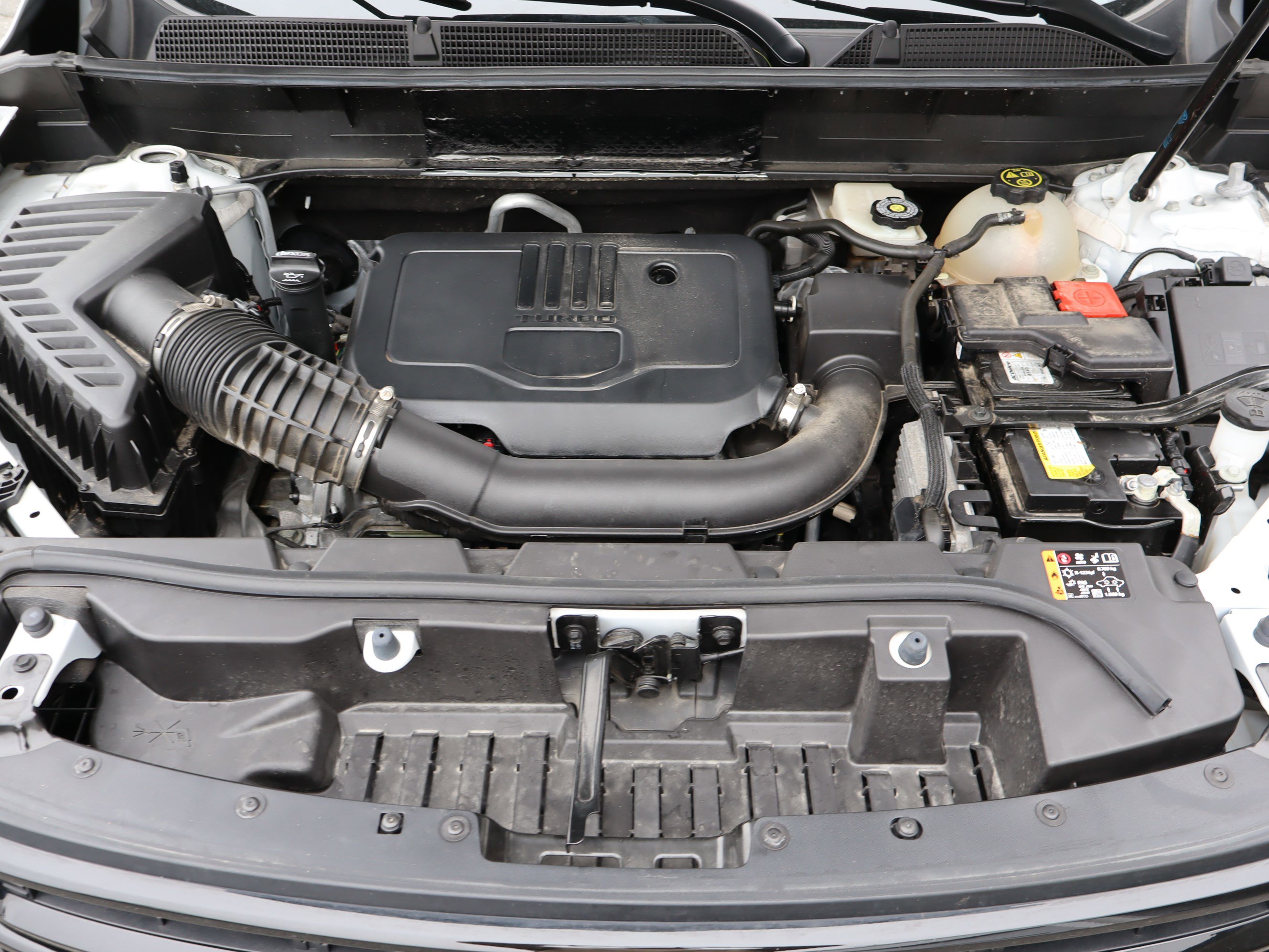 Certified 2023 GMC Acadia SLE w/ Driver Convenience Package image 44