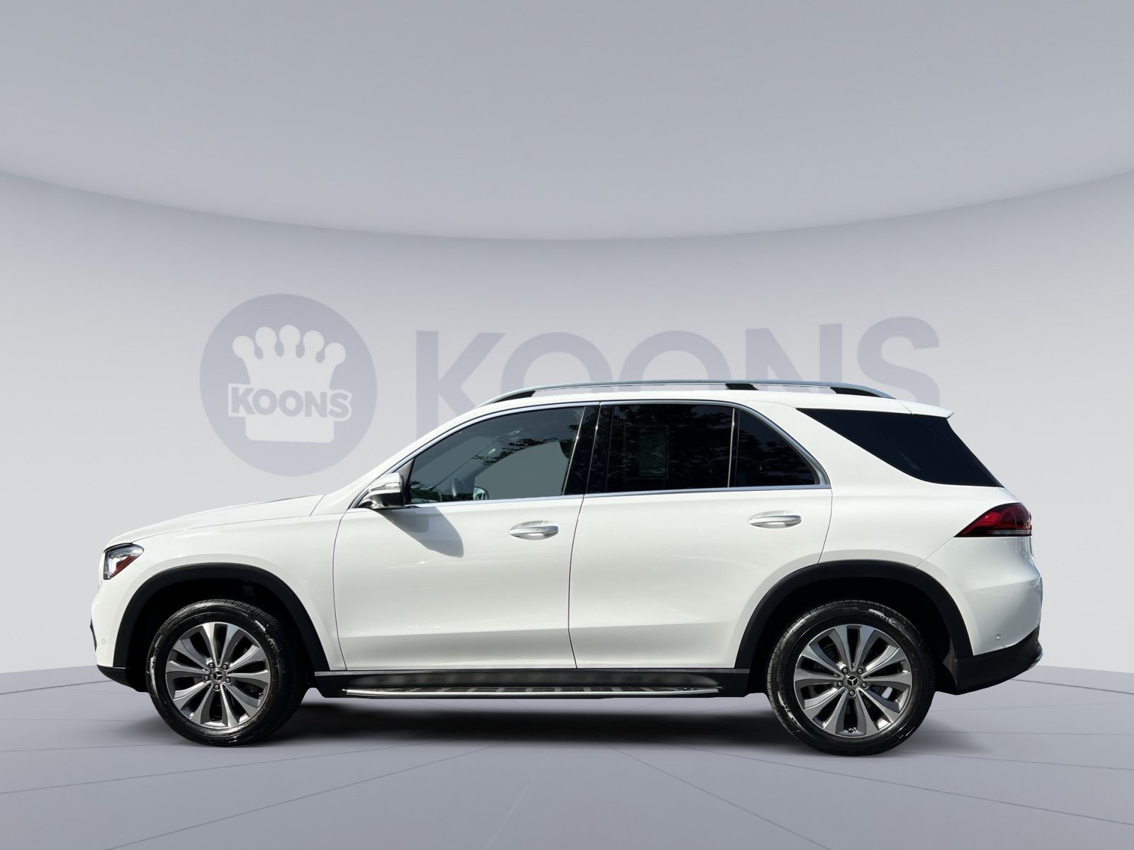 Certified 2022 Mercedes-Benz GLE 350 4MATIC w/ Premium Package image 7