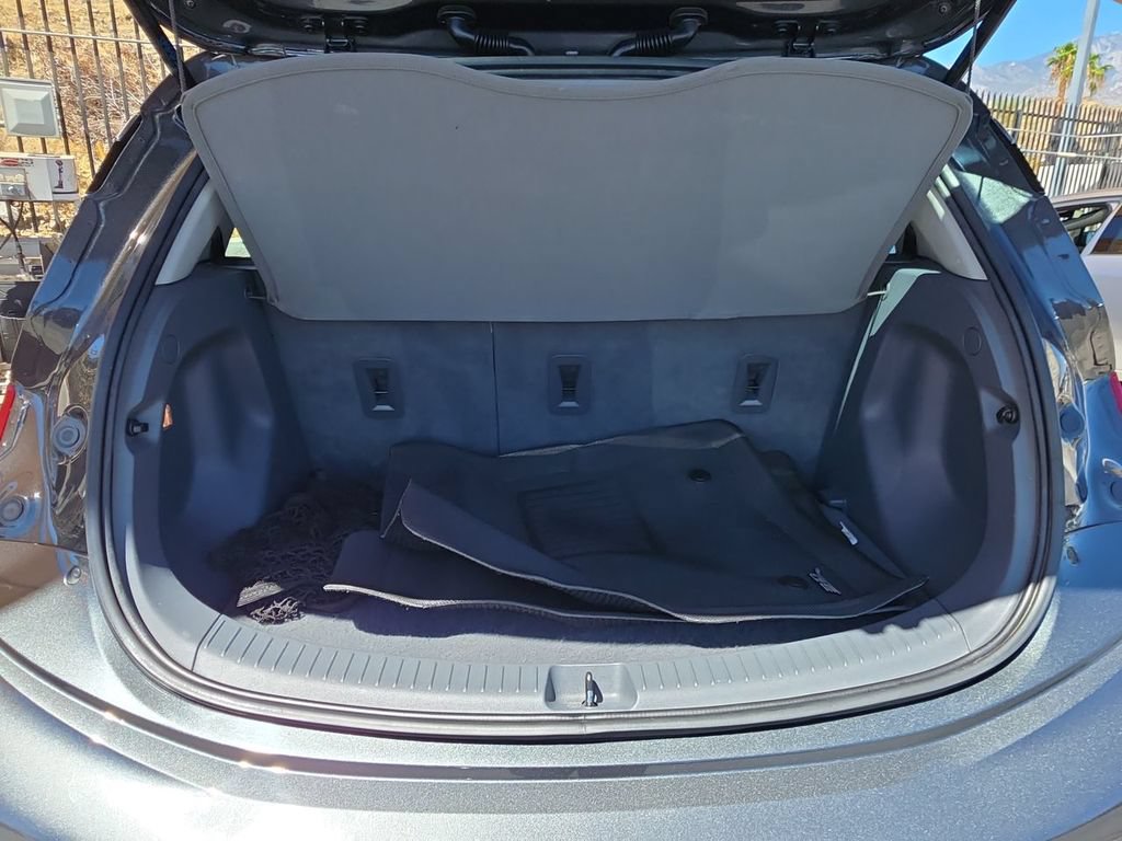 Used 2020 Chevrolet Bolt LT FWD image 27