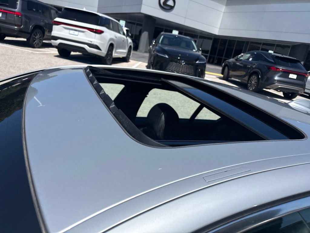 Used 2018 BMW 540i RWD image 10