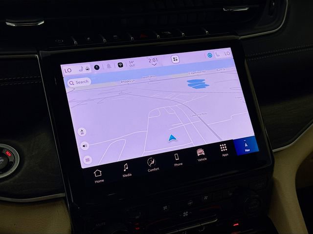 Used 2025 Jeep Grand Cherokee Limited w/ Luxury Tech Group II image 13